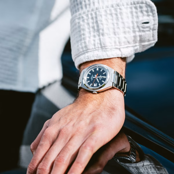 EDIFICE EFB-109D-1AV