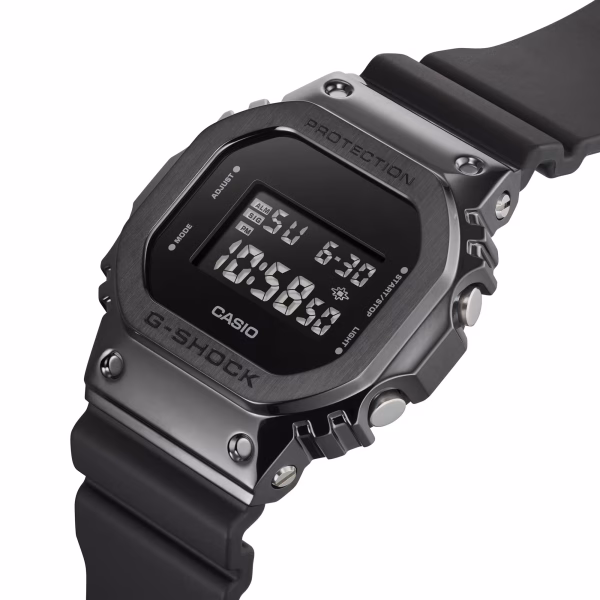 G-SHOCK GM5600UB-1D DIGITAL
