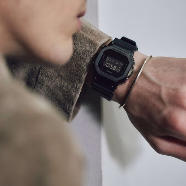 G-SHOCK GM5600UB-1D DIGITAL