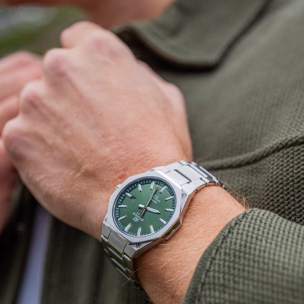 EFR-S108D-3AV EDIFICE CASIO