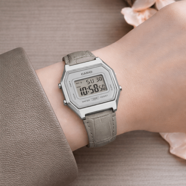 CASIO LA680WEL-8A2