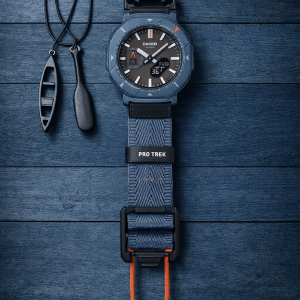 CASIO PRO TREK PRJB001B2 BLUE
