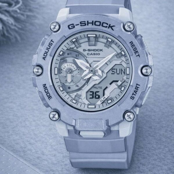CASIO G-SHOCK GA2200FF-8A